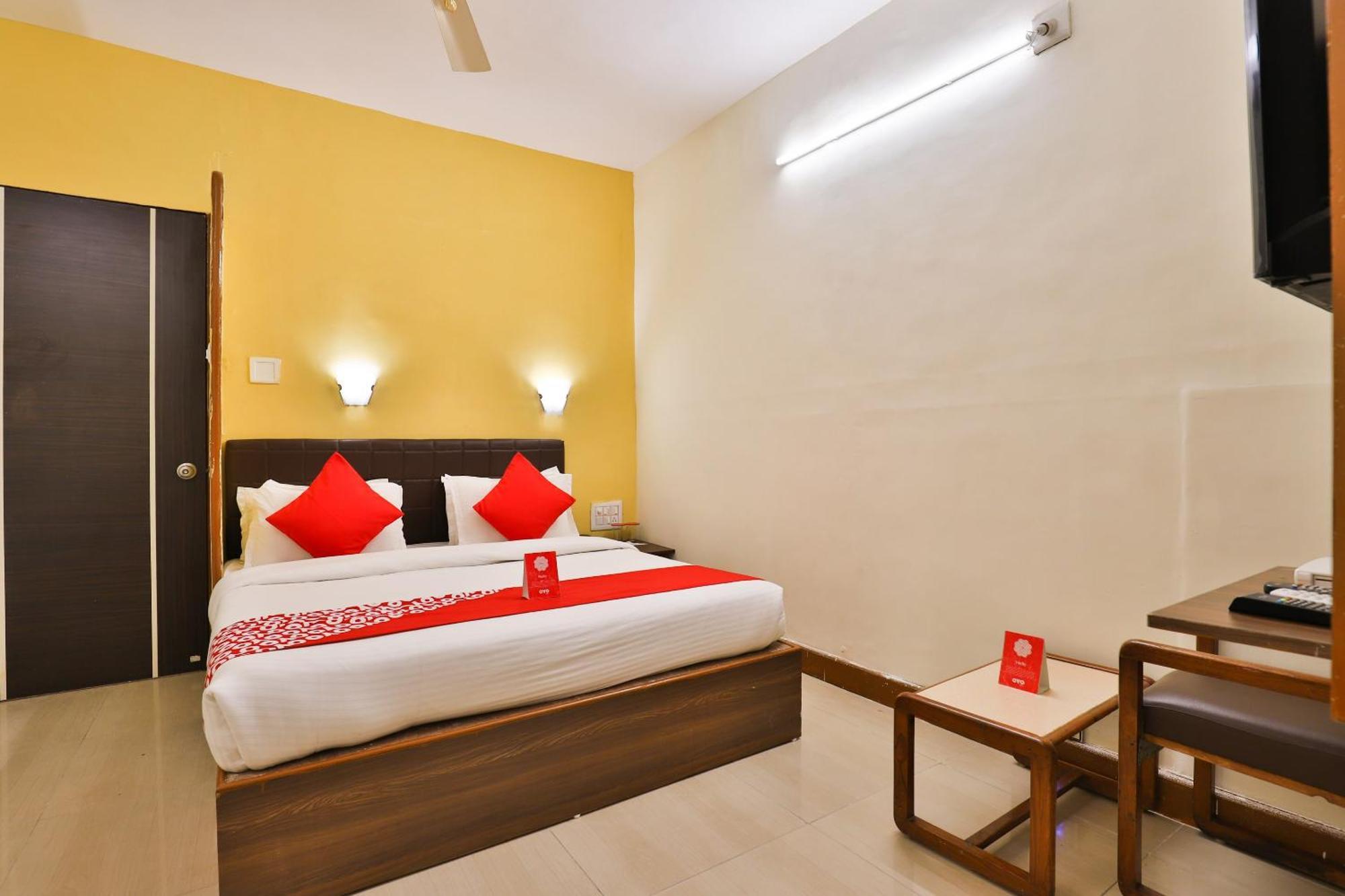 Hotel O Utsav Vadodara Dış mekan fotoğraf