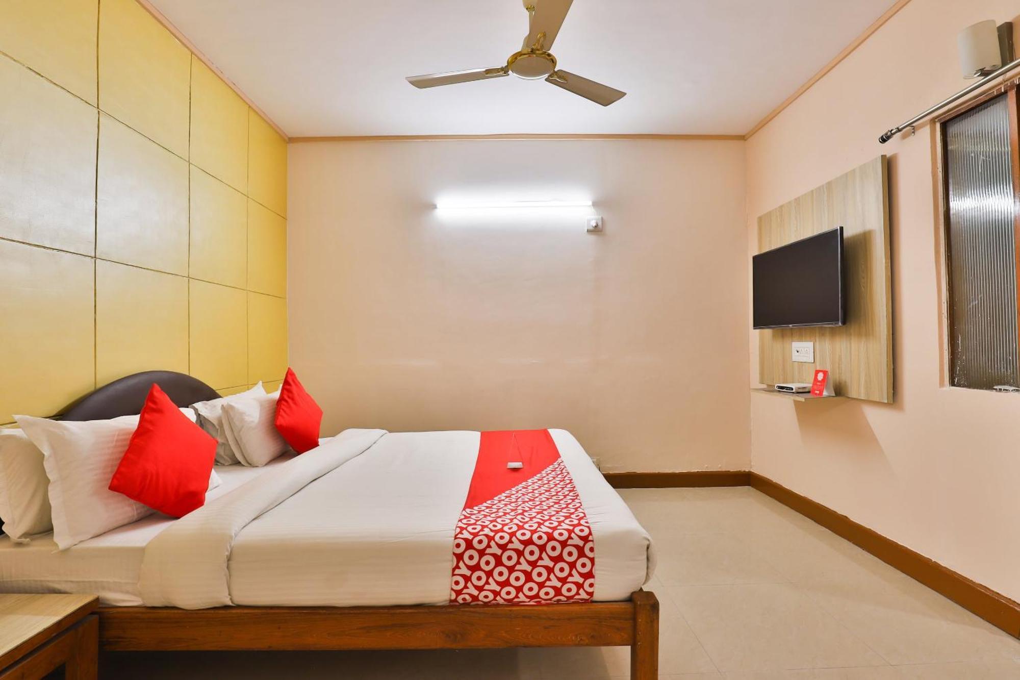 Hotel O Utsav Vadodara Dış mekan fotoğraf